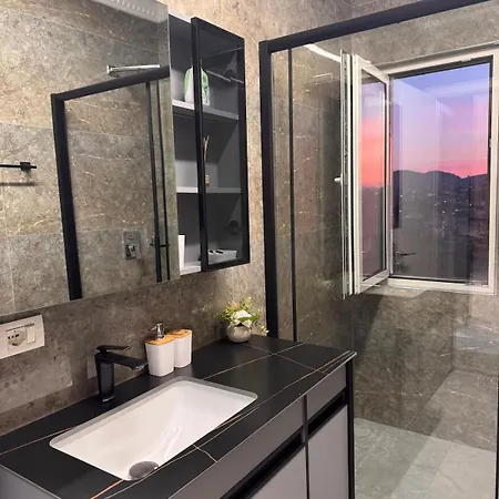 Daire Top Apartment Tiran